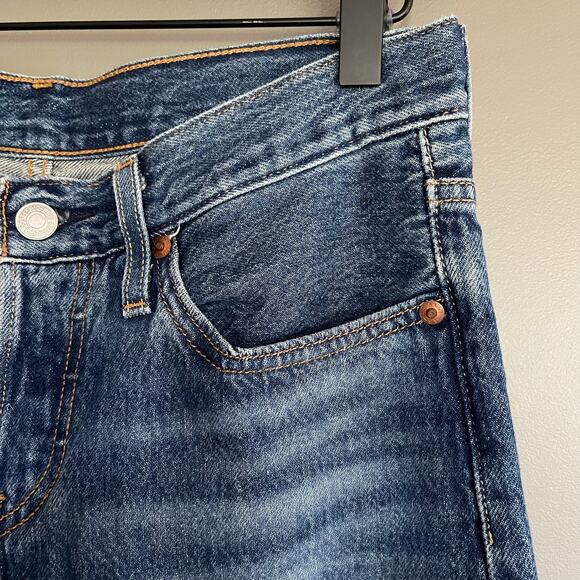 Levi's 501 Tapered Raw Hem Jeans Size 25 High Rise Mid‎ Blue Wash Rigid Denim - Picture 8 of 16